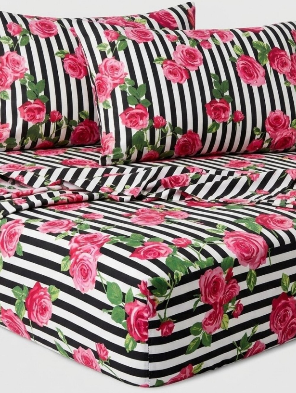 Nwt Betsey Johnson Queen Sheet Set - Pink Roses on Black & White Stripe - Picture 4 of 4